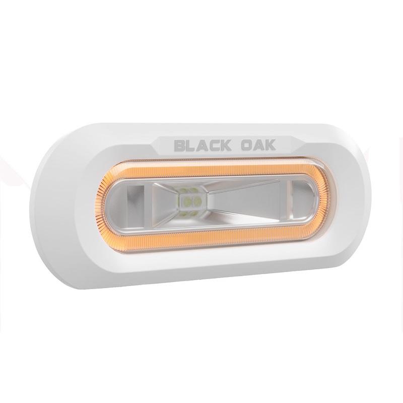 Black Oak Low Pro Marine Spreader Light – Flush Mount – White Housing – Amber LED [MLPS-FA]