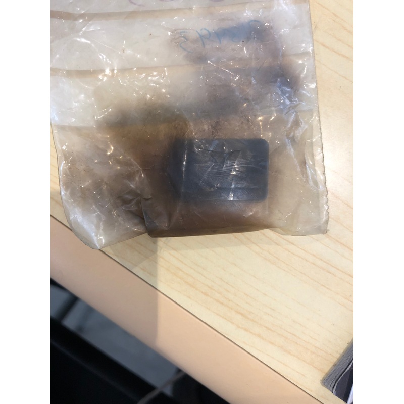 Thrust mount 0318993