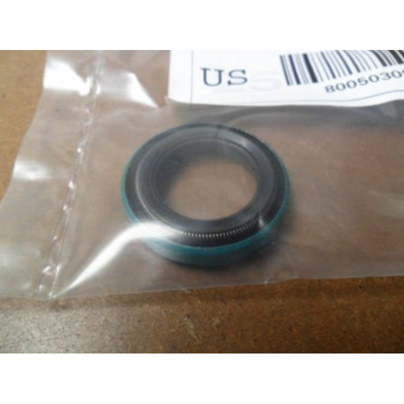 Evinrude Johnson Oil Retainer 0332205