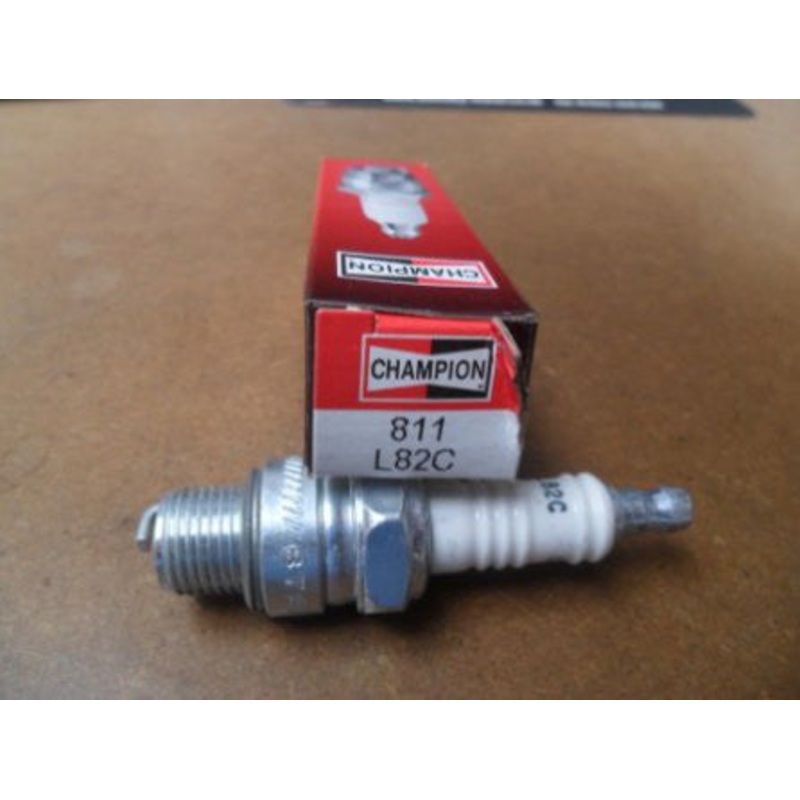 Evinrude Johnson Champion Spark Plug L82C