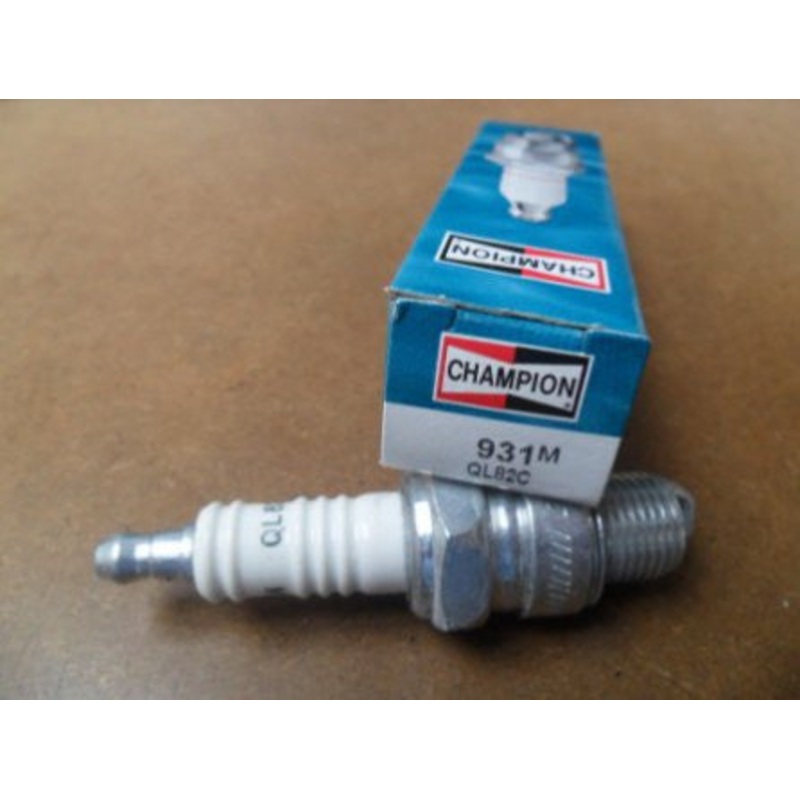 Evinrude Johnson Champion Spark Plug QL82C