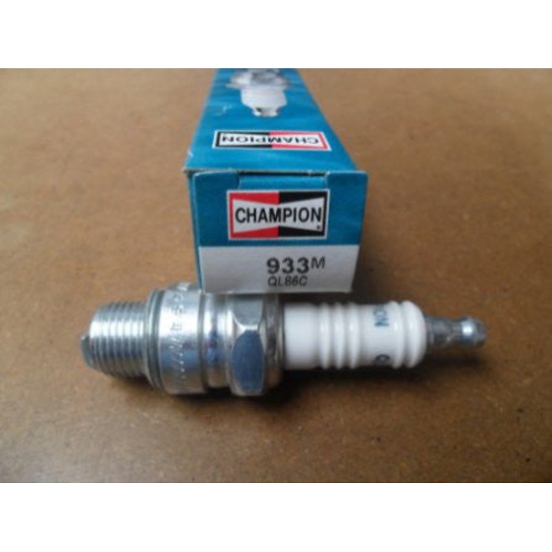 Evinrude Johnson Champion Spark Plug QL86C