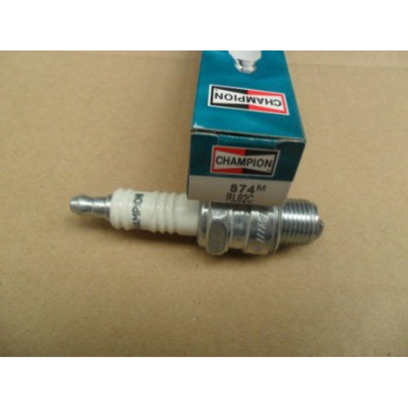 Evinrude Johnson Champion Spark Plug RL82C
