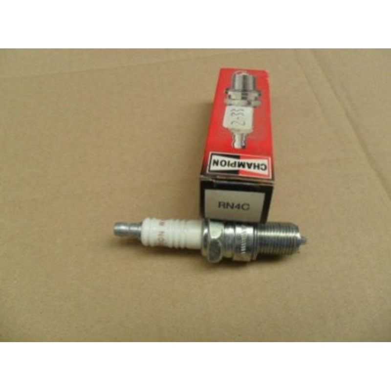 Evinrude Johnson Champion Spark Plug RN4C