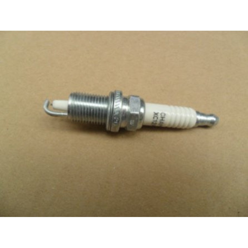 Evinrude Johnson Champion Spark Plug XC12PEPB 0773541